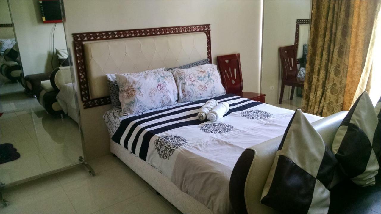 3N Palm Tree Villas Manille Extérieur photo